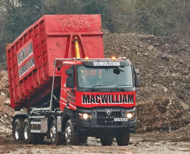 Renault K520 tipper truck