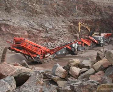 Sandvik QA451 triple-deck Doublescreen