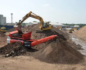 Sandvik QE141 scalper screen