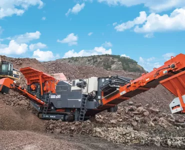 Sandvik QJ341+ mobile crusher