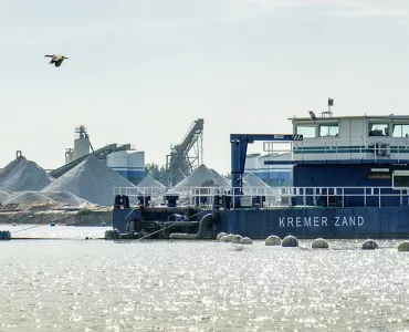 Dredging at Sellingerbeetse Quarry