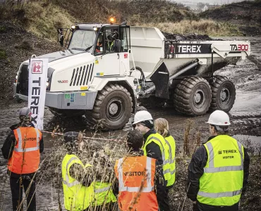 International distributors visit Terex in Motherwell