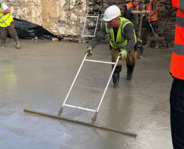 Self-compacting concrete