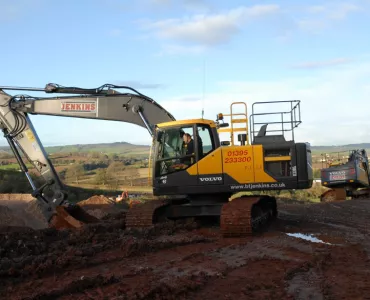 Volvo EC220E excavator