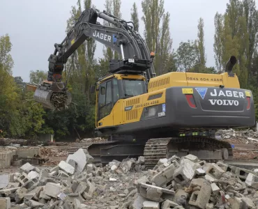 Volvo EC380D excavator
