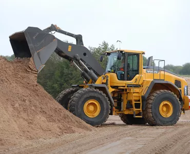 Volvo L220H wheel loader