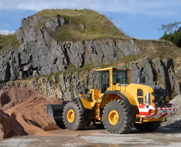 Volvo L220G wheel loader