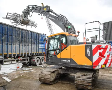 Volvo EC140E excavator