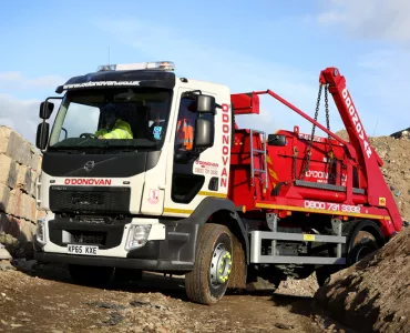 Volvo FL-250 4x2 rigid truck