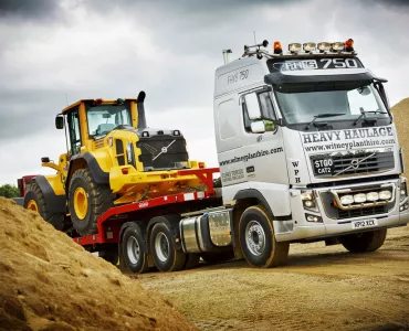 Volvo FH16-750 for Witney Plant Hire
