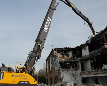 Volvo EC480E high-reach excavator