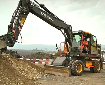 Volvo CE test safety concepts with Colas