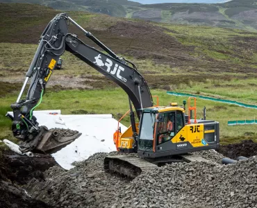 Volvo EC220E excavator