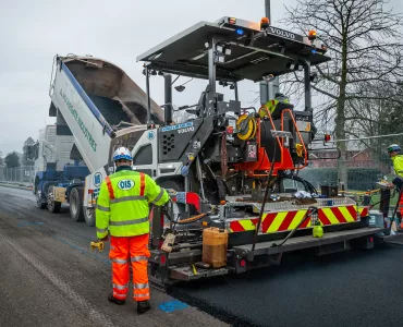 Volvo P6870C wheeled paver