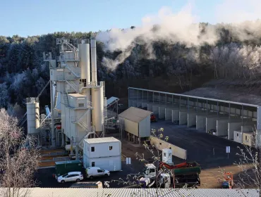 Breedon’s new Ammann ABA 260 UniBatch asphalt mixing plant in Mansfield