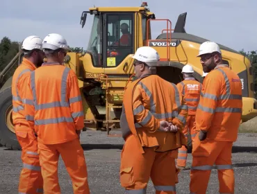 Cemex UK have partnered with SMT to implement a customized EcoOperator training programme designed to enhance collaboration between site managers and operators