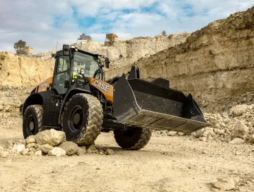 The new 421G wheel loader from CASE