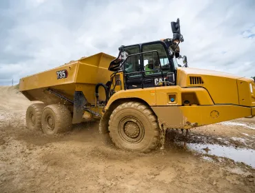 The next-generation Cat 735