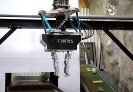 Autonomous waste sorting robot from ZenRobotics