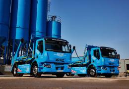 Ashcourt Group’s new Renault E-Tech D Wide skiploaders