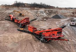 Finlay J-1170 jaw crusher, Finlay 696 three-deck screen and Finlay 696 two-deck screen