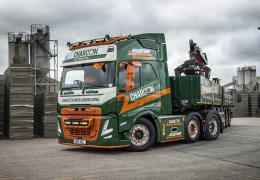 Aylestone Transport have taken delivery of a special Volvo FM 540 6x2 tractor unit for use as part of their work with Aggregate Industries’ commercial hard landscaping division, Charcon 