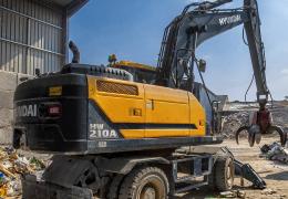 Hyundai HW210A wheeled excavator 