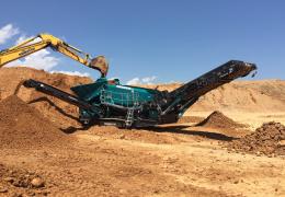 Powerscreen Warrior 2100 scalping screen 