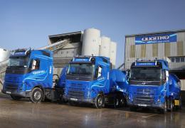 London-based Quattro’s three new Volvo FH 540 6x2 tractor units