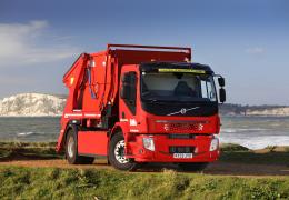 Biffa’s new Volvo FE Electric rigid skip loader is part of ongoing ambitions to improve their fleet sustainability