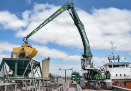 FM Conway’s new zero-emission electric crane in operation at Erith 