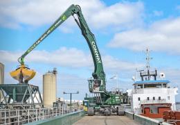 FM Conway’s new zero-emission electric crane in operation at Erith