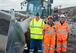 L-R: Kevin Glasper of Saint-Gobain Formula with Bert Emson and Neil Cook of Banks Mining