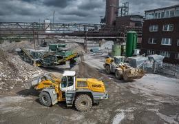Liebherr XPower loaders at work for Hans Dömkes