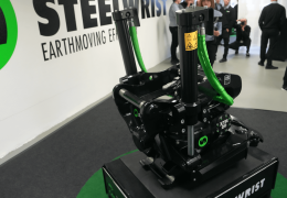 Steelwrist's latest XTR20 tiltrorator on display 