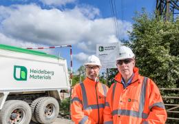 L–R: Richard Wilcock and James Whitelaw at Appleford recycling hub