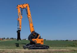 New Develon DX140RDM-7 demolition excavator 