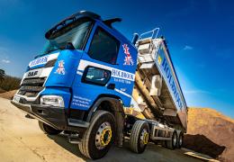 One of Holbrook’s New Generation DAF XDC 450 8x4 tippers. Image courtesy of ‘Bulk & Tipper’ magazine