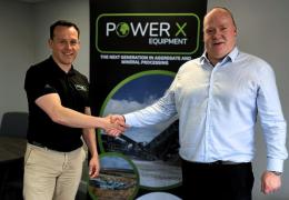 L–R: Luke Talbot, managing director of PX Equipment, and Mark Ferguson, regional sales manager at Powerscreen