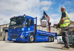 Joseph Parr (Alco) have taken delivery of a Volvo FM Electric 6x2 rigid, believed to be the first zero-tailpipe heavy-duty truck working for a builders’ merchants in the UK