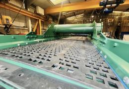 View showing top deck of the main sizing screen
