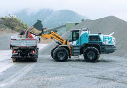 The Liebherr large wheel loader with hydrogen engine will be trialled over several years at the quarry. Photo: STRABAG, Martin Anger