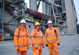 L-R: Diana Casey, MPA executive director for energy and climate change; Sarah Jones MP; and Phil Baynes Clarke, director of operations and technology, Cemex UK Cement 