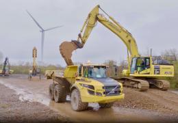 Rail-delivered aggregate from Heidelberg Materials’ Machen Quarry is being used in the creation of a new sustainable energy park in Newport, South Wales