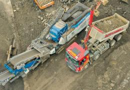 BP Mitchell’s new Kleemann Mobirex MR 100i NEO impact crusher in operation 