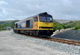 The first train leaving via the newly reinstated rail link at Horton Quarry