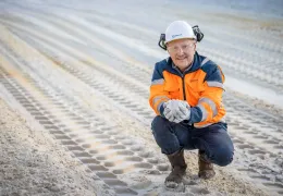 Sibelco delivered revenue growth over the first half of 2025 thanks to positive performances in Europe and the first contribution of Strategic Materials Inc