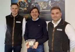 L-R: Tom Carr, director, EMH Plant; Ciro Casapulla, head of CNH Construction for the EMEA region; and Ian Phillips, director, EMH Plant
