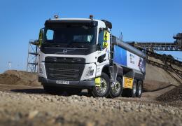 Volvo FM 8x4 tipper