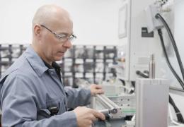 Camozzi cylinder service